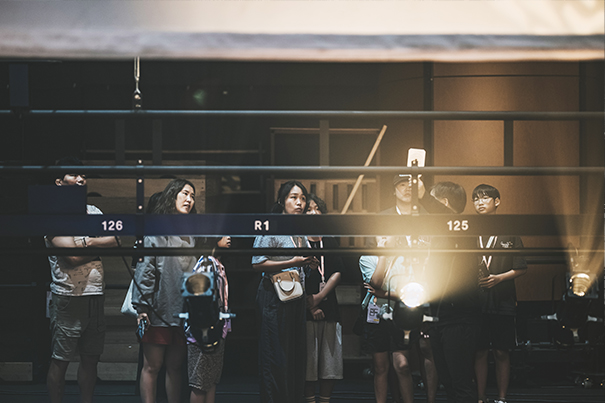 백 스테이지 투어 2